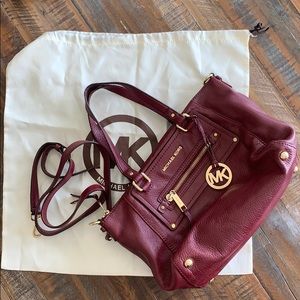Leather burgundy Michael Kors bag with duster
